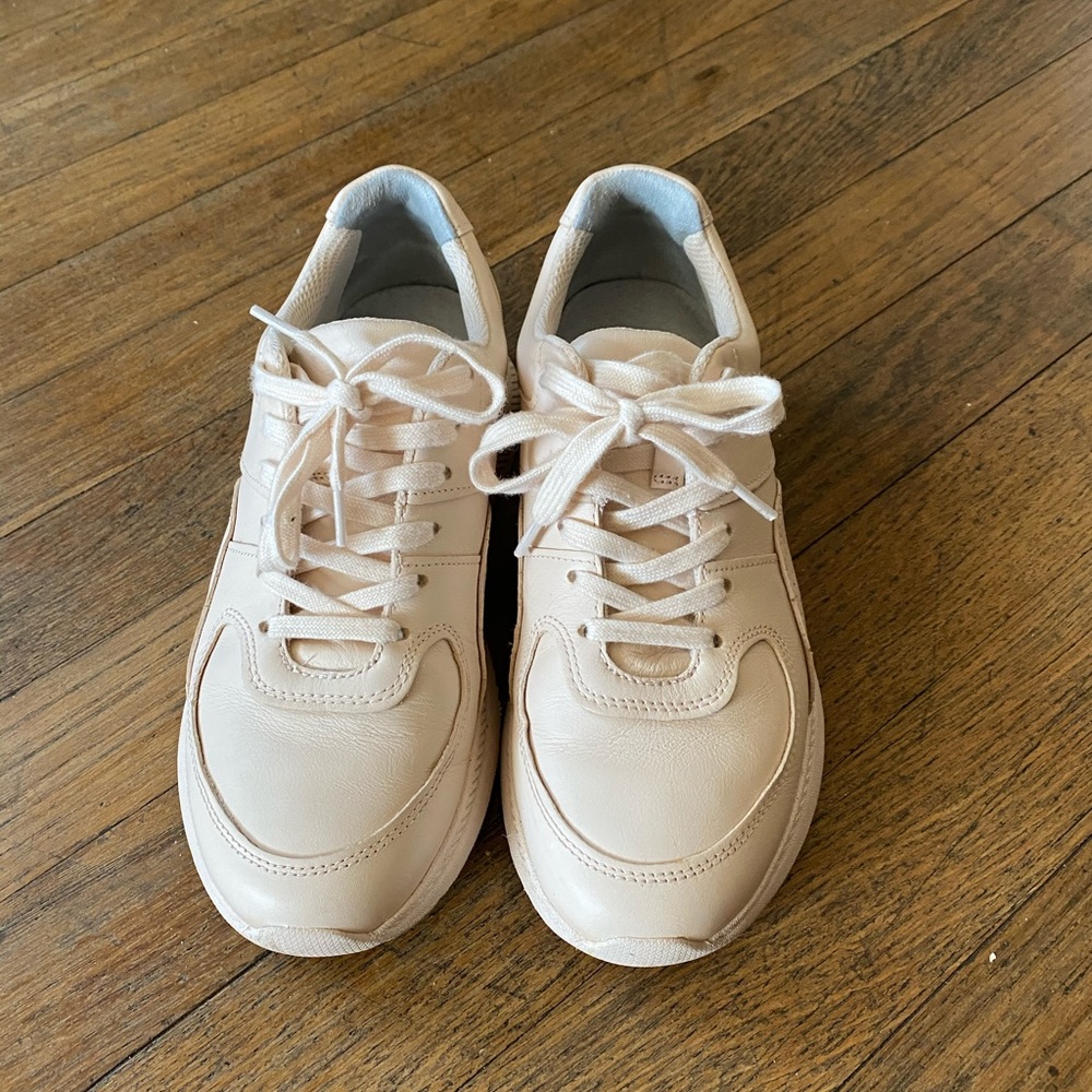 Tread sneakers!